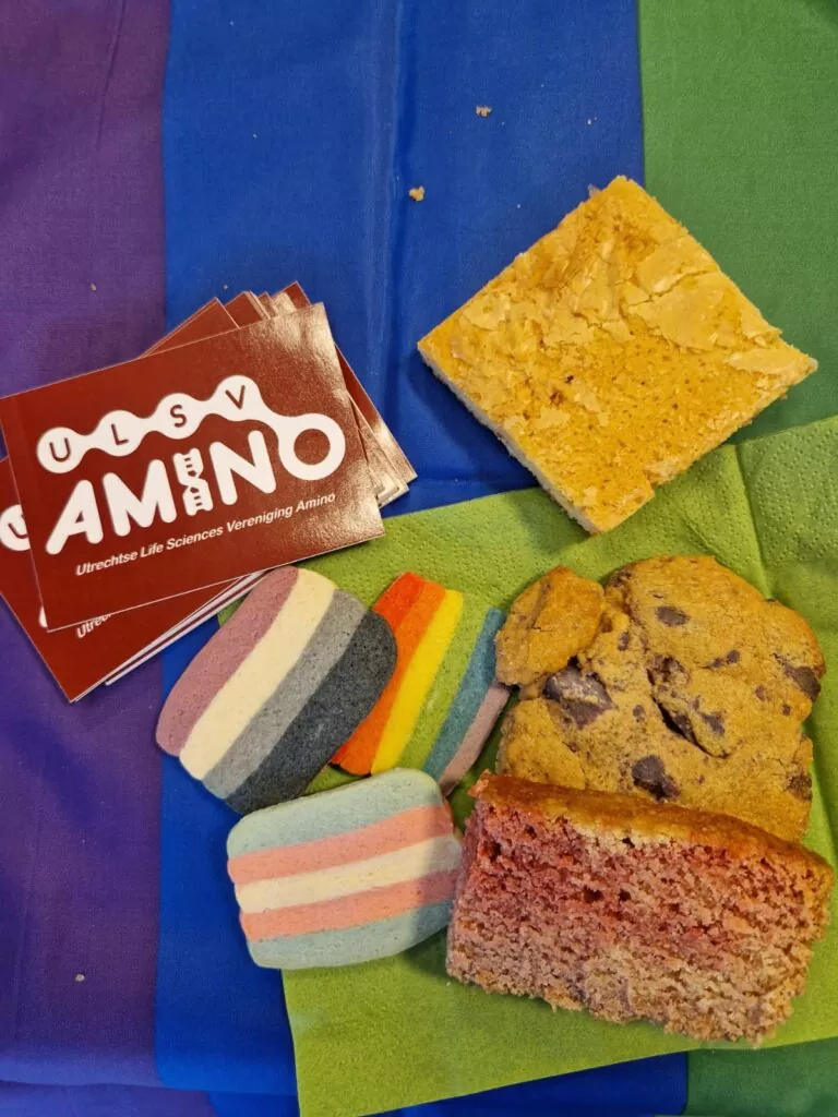 A U.L.S.V. Amino sticker on a member's biscuit at the Amino Room
